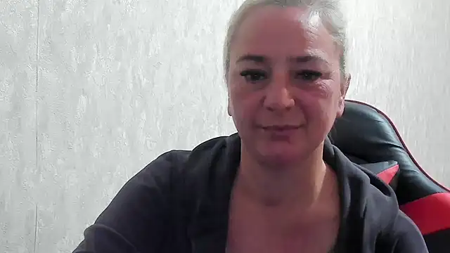 KittyMur – webcam-show