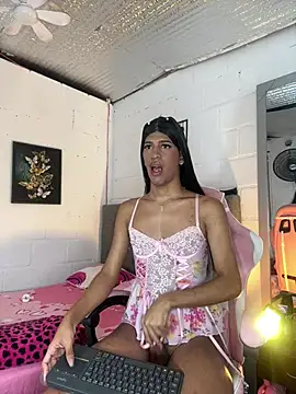 Pokazy przed kamerką – emily__sweet__