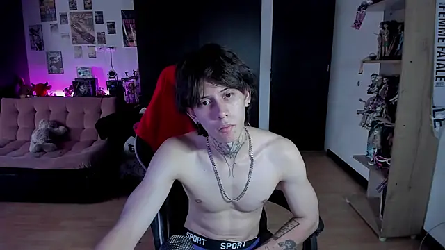 Show modela xIce_Boy na web-kameri