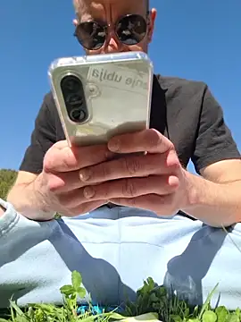 HornyTeacher1987 Show in webcam