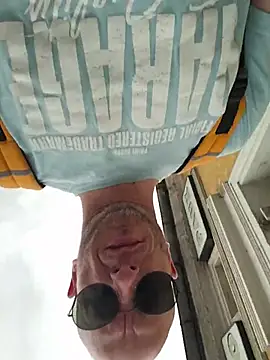 CroatianStylePussyLoverのウェブカメラショー