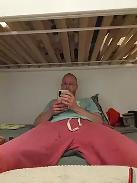 CroatianStylePussyLover Webcam show