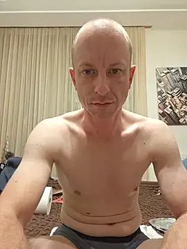 CroatianStylePussyLover Webcam-Show
