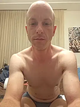 Show modela CroatianStylePussyLover na web-kameri