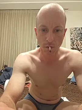 CroatianStylePussyLover Webcam show