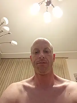 Show modela CroatianStylePussyLover na web-kameri