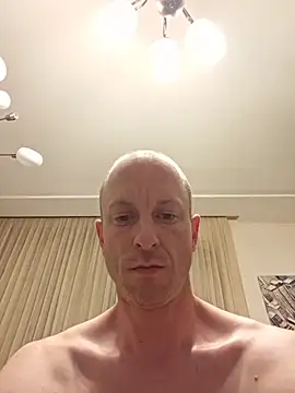 CroatianStylePussyLover: вебкам-шоу