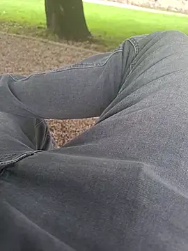 CroatianStylePussyLover Show Webcam