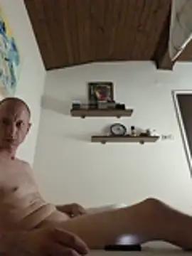CroatianStylePussyLover Show Webcam