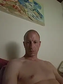 CroatianStylePussyLover Show Webcam