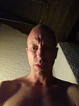 Show Webcam de CroatianStylePussyLover