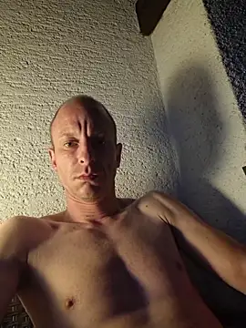 Show modela CroatianStylePussyLover na web-kameri