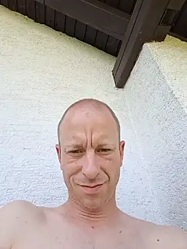 CroatianStylePussyLoverのウェブカメラショー