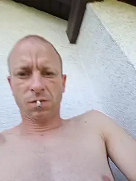 Show modela CroatianStylePussyLover na web-kameri