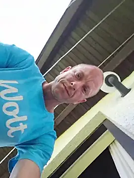 CroatianStylePussyLover Webcamshow