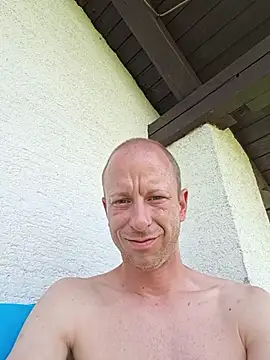CroatianStylePussyLoverのウェブカメラショー