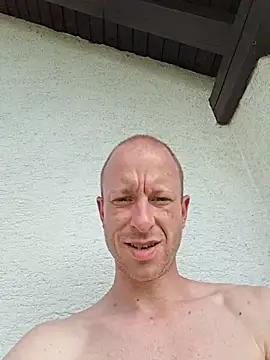 Show modela CroatianStylePussyLover na web-kameri