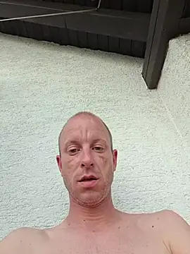 Show modela CroatianStylePussyLover na web-kameri