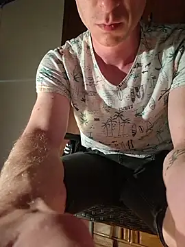 Webkamerová show CroatianStylePussyLover