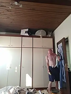 CroatianStylePussyLover webcam show