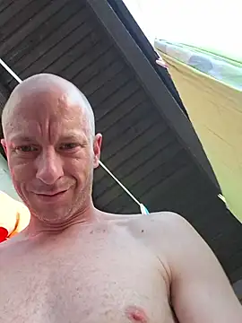 CroatianStylePussyLover webcam show
