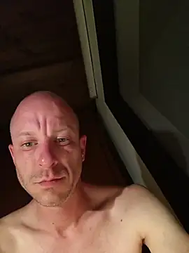 Webkamerová show CroatianStylePussyLover