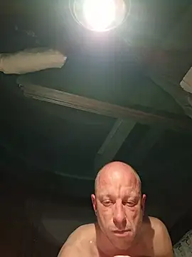 CroatianStylePussyLover Webcam show