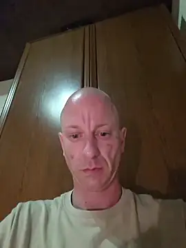 SvenPfeifer1987 Show in webcam