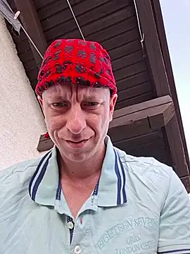 SvenPfeifer1987 Show in webcam