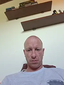 Show modela SvenPfeifer1987 na web-kameri