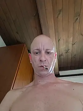 SvenPfeifer1987 Show in webcam