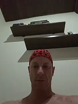 Show modela SvenPfeifer1987 na web-kameri
