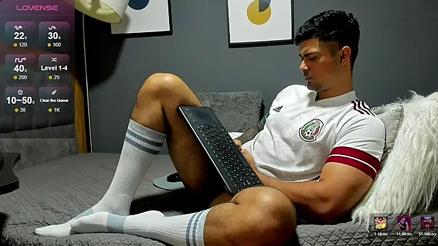Dante_Storm Show Webcam