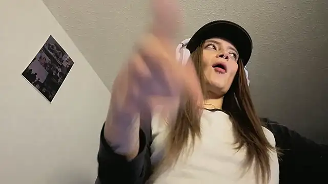 Вебкам-шоу Hat_girl