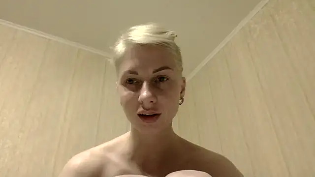 SunnyGirl-'s Webcam Show