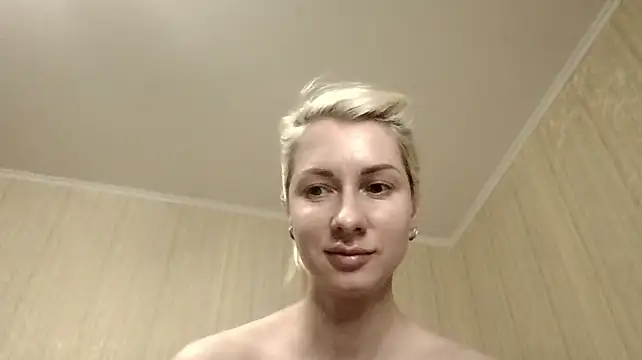 BlondieOnline_ – Kamerová šou