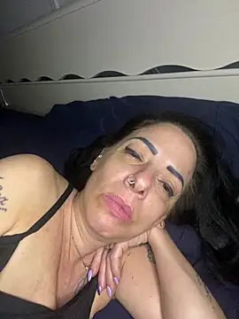 Ginevra_75 Show in webcam