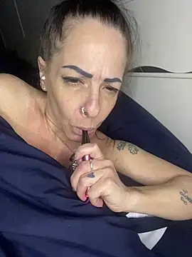 Ginevra_75 ওয়েবক্যাম শো