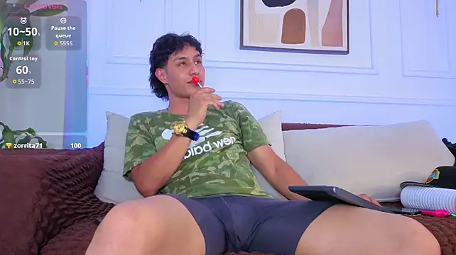 Stone_grey1_ – Live XXX-chat