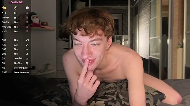 vogueslay Show Webcam