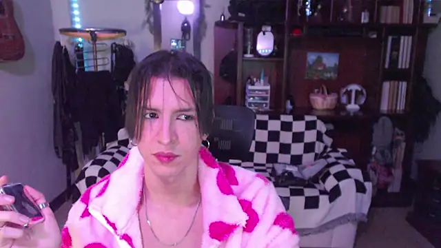 _Yone Show in webcam