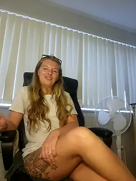 VanLifeVixen's Live XXX Chat