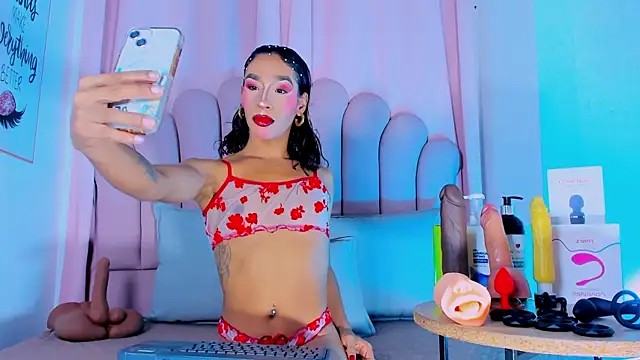 NicoleMadrird's Webcam Show