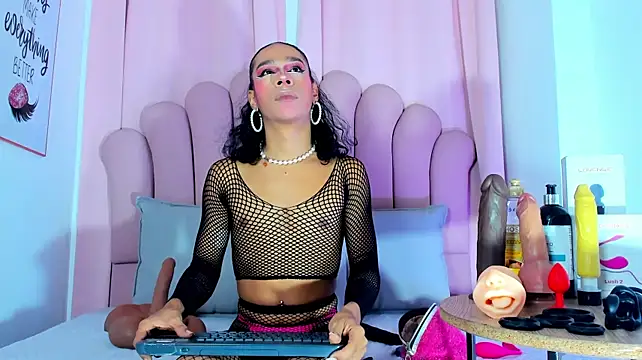 NicoleMadrird's Webcam Show