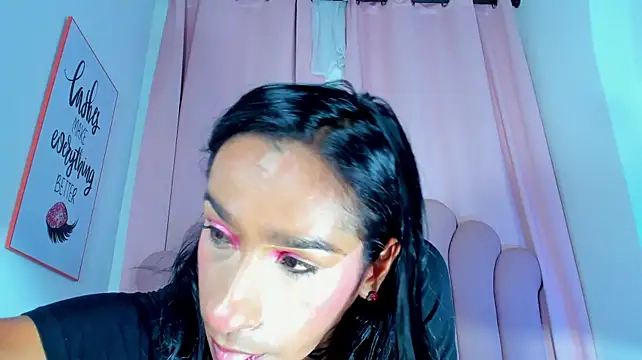 NicoleMadrird Webcam-Show