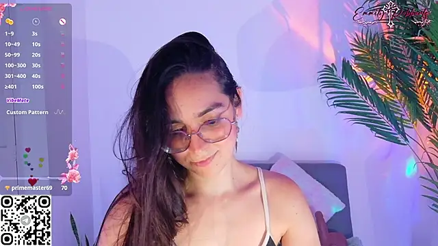 Chat +18 de Emmi_Roberts ao vivo