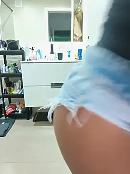 I_amAly 网络视讯表演