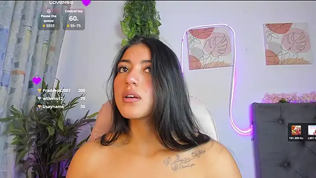 Quiinn_bx's Webcam Show