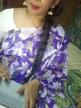 Shalini_telugu09's Webcam Show