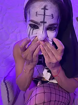 ViolettLuxe's Webcam Show